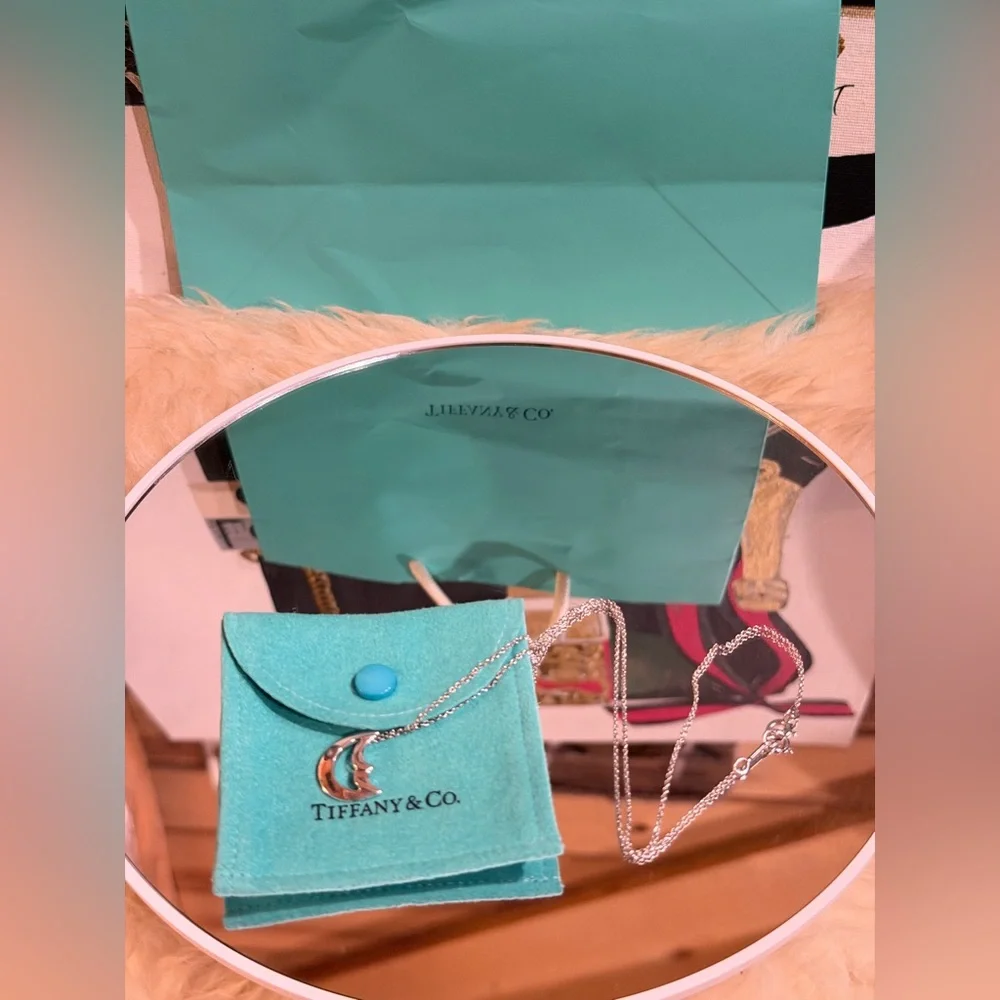 🔥 TIFFANY & Co. CRESCENT MOON PENDANT NECKLACE By PICASSO 925 SILVER w/ Pouch